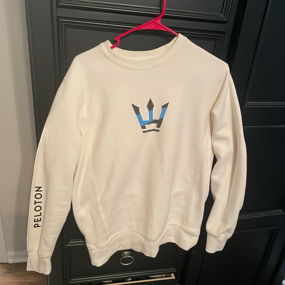 Peloton sweatshirt, like new, size small